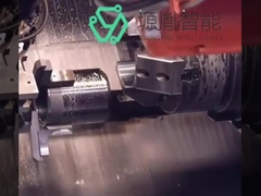 산업용 로봇과 기계가공에서 기계 공구 분쇄 사이의 협력 과정